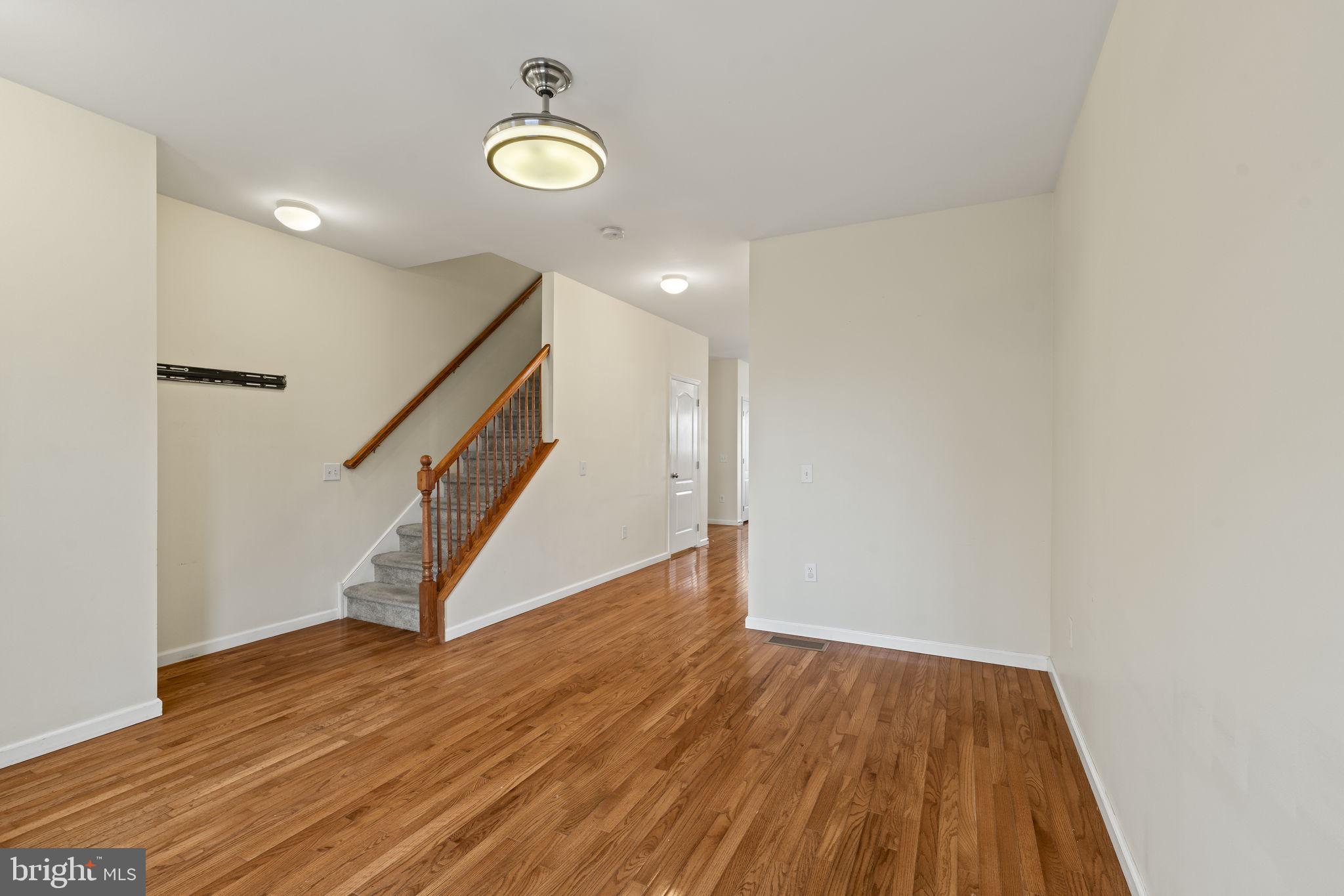 PORT RICHMOND - Residential