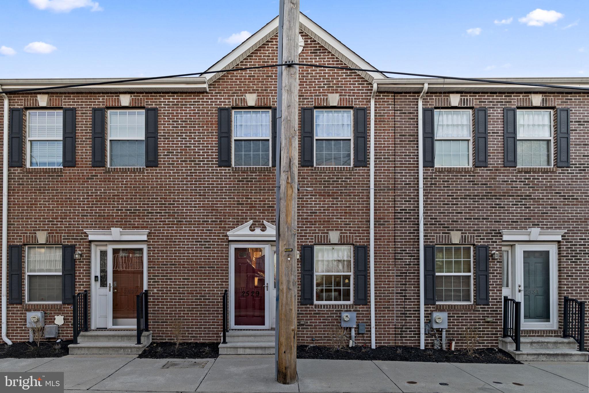 PORT RICHMOND - Residential