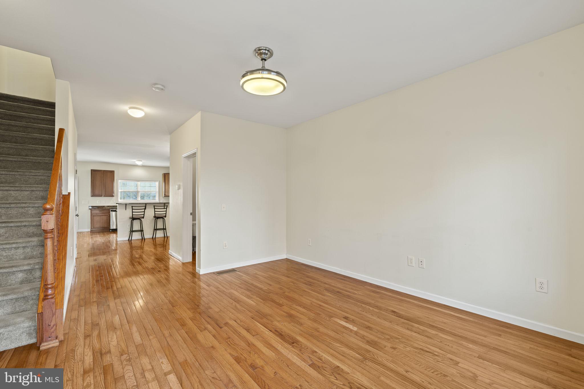 PORT RICHMOND - Residential