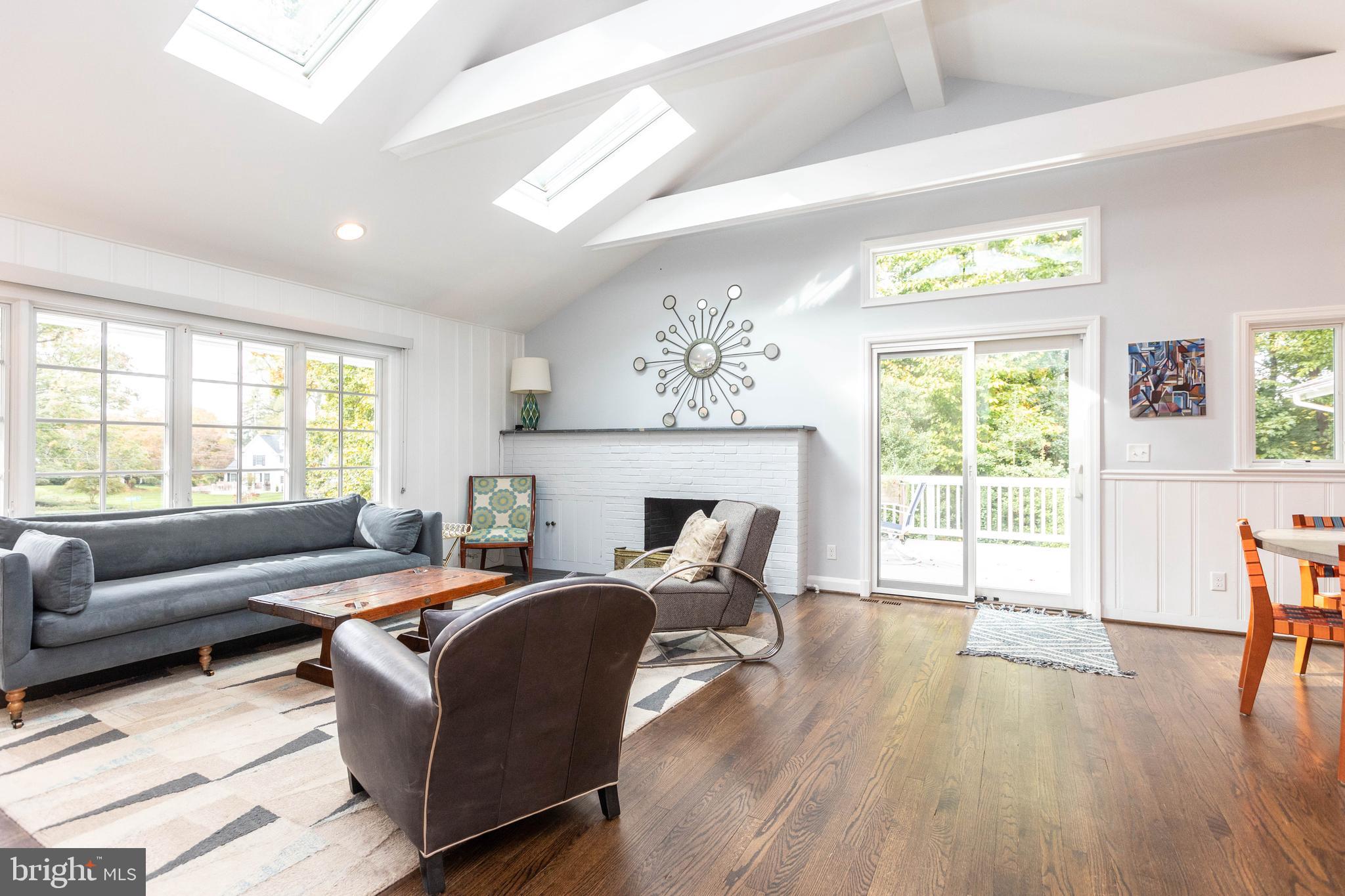 RUXTON - Residential