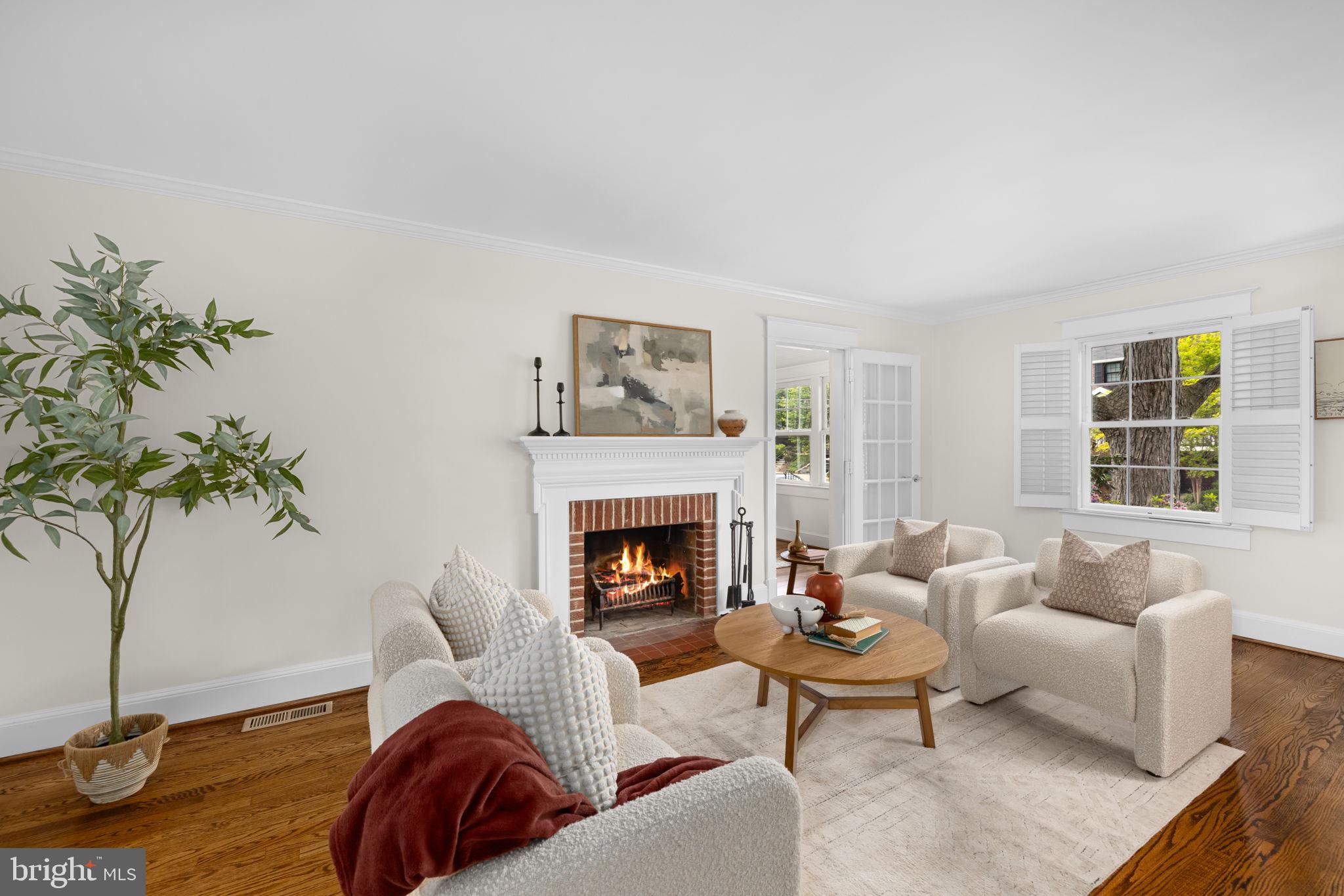MADISON MANOR - Residential