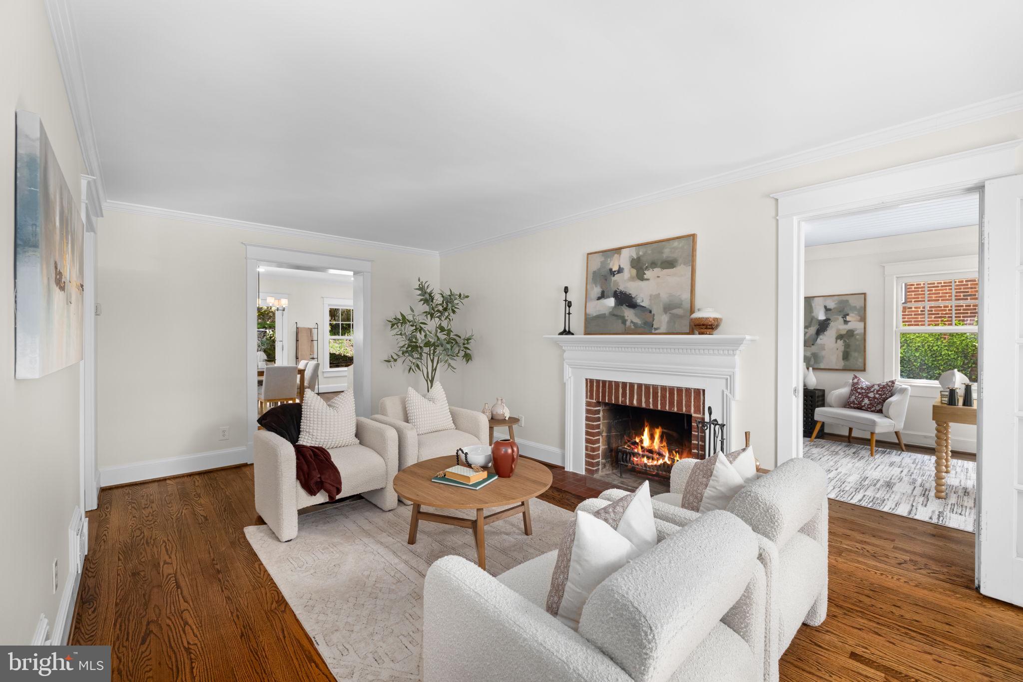 MADISON MANOR - Residential
