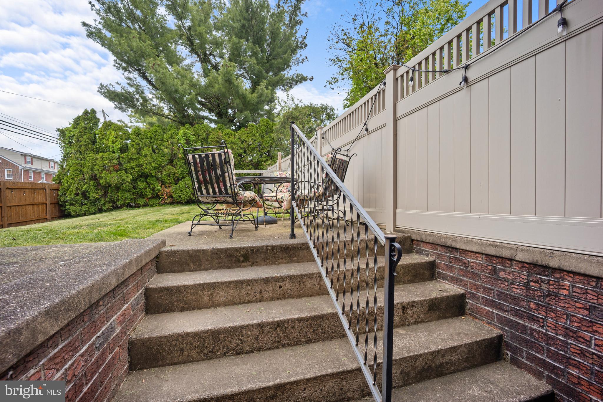 ROCKLEDGE - Residential