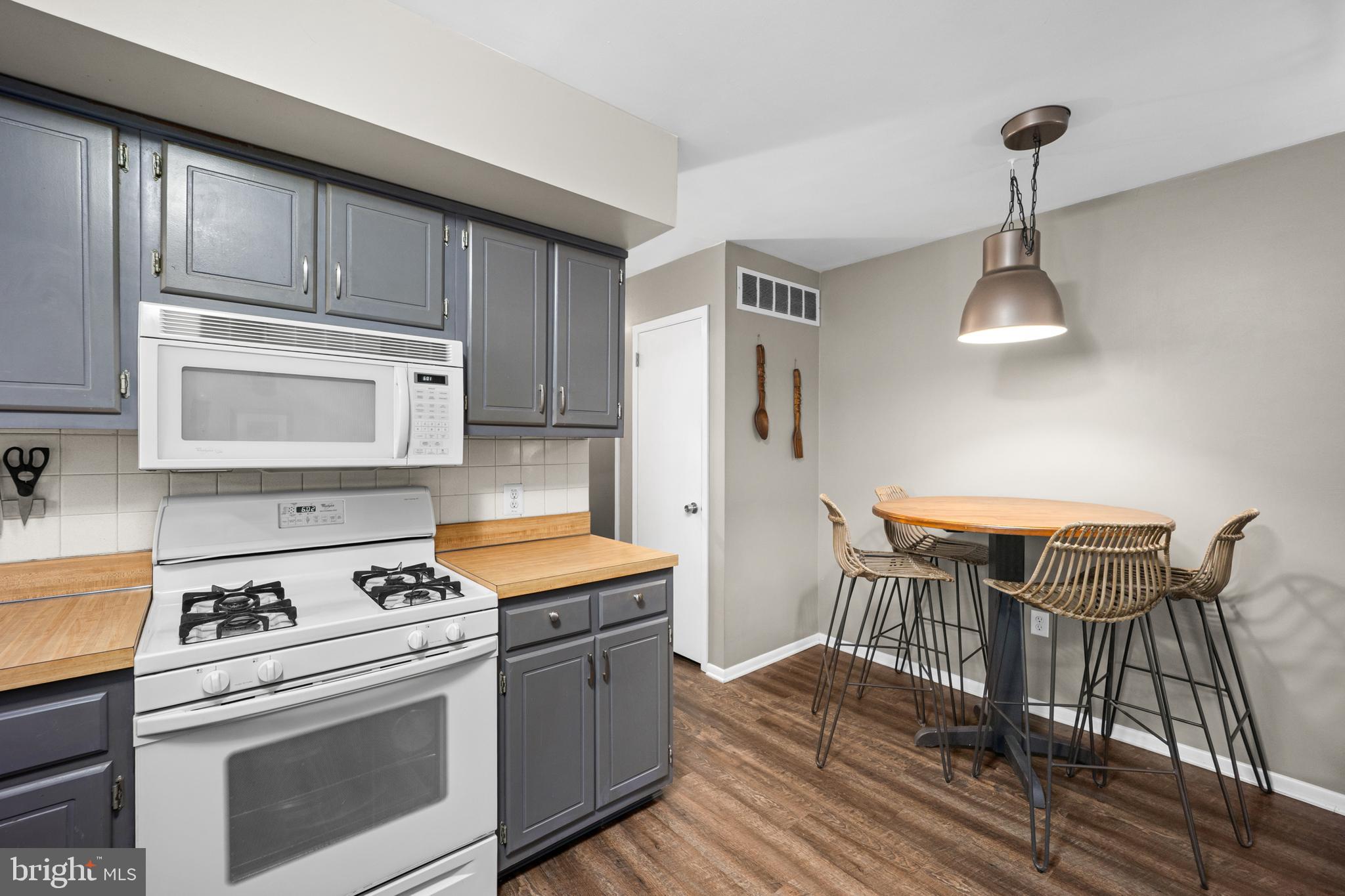 ROCKLEDGE - Residential