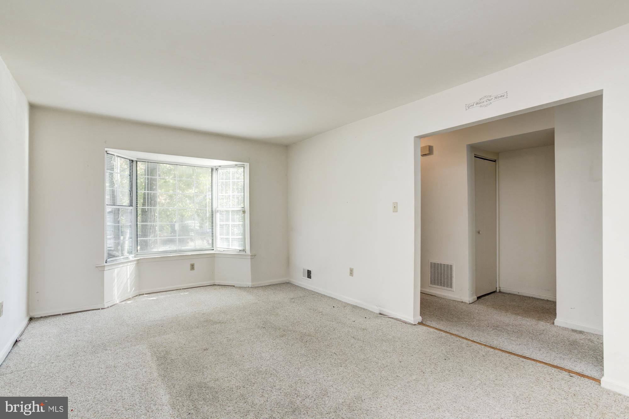 ARBORY CONDO-PHASE 9> - Residential