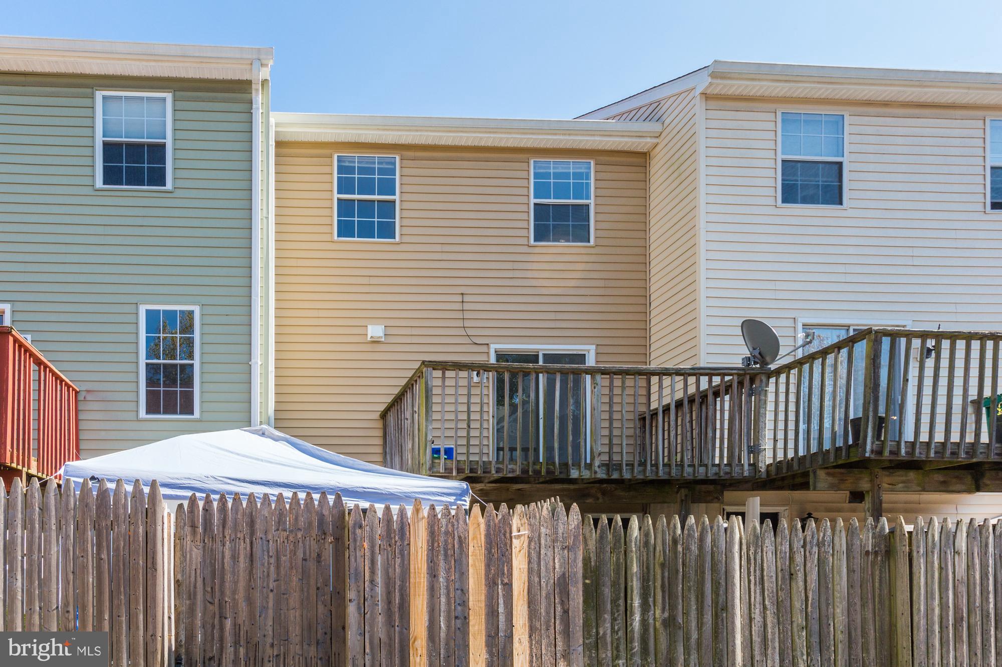 ARBORY CONDO-PHASE 9> - Residential