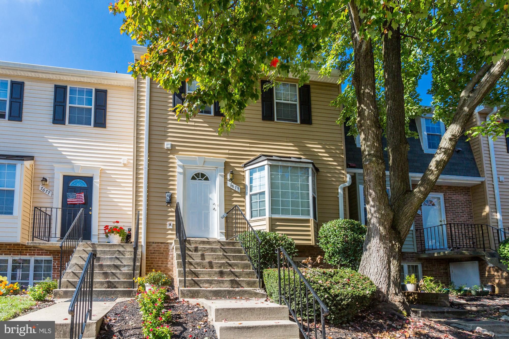 ARBORY CONDO-PHASE 9> - Residential