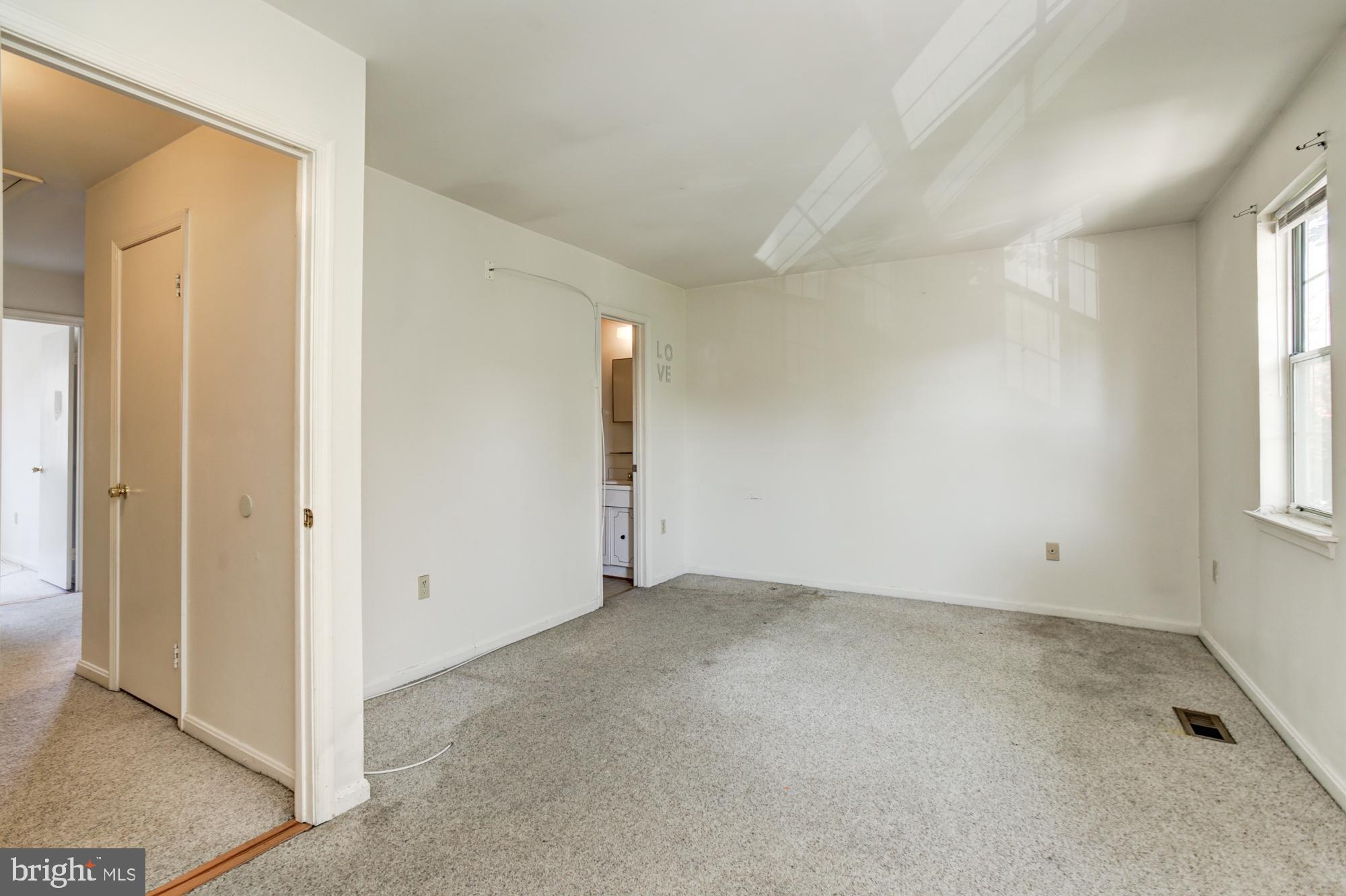 ARBORY CONDO-PHASE 9> - Residential