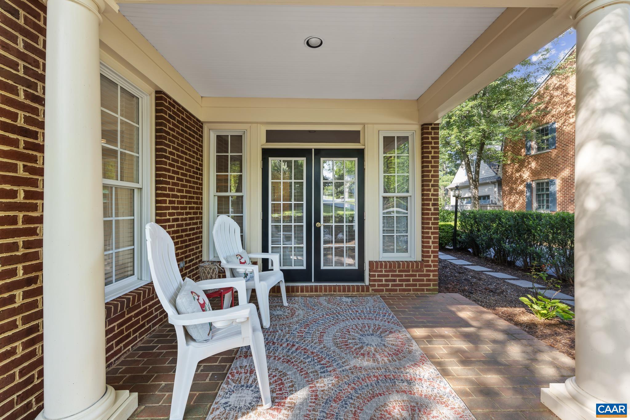 1147 MARION DR
