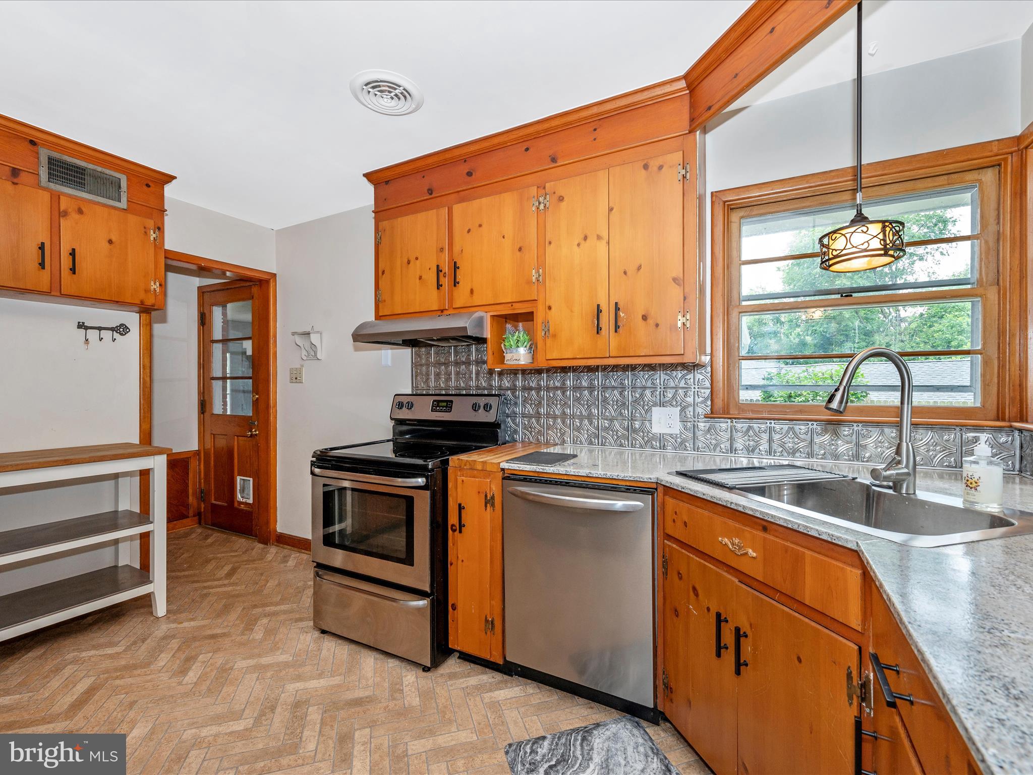 FOUNTAIN HEAD - Residential