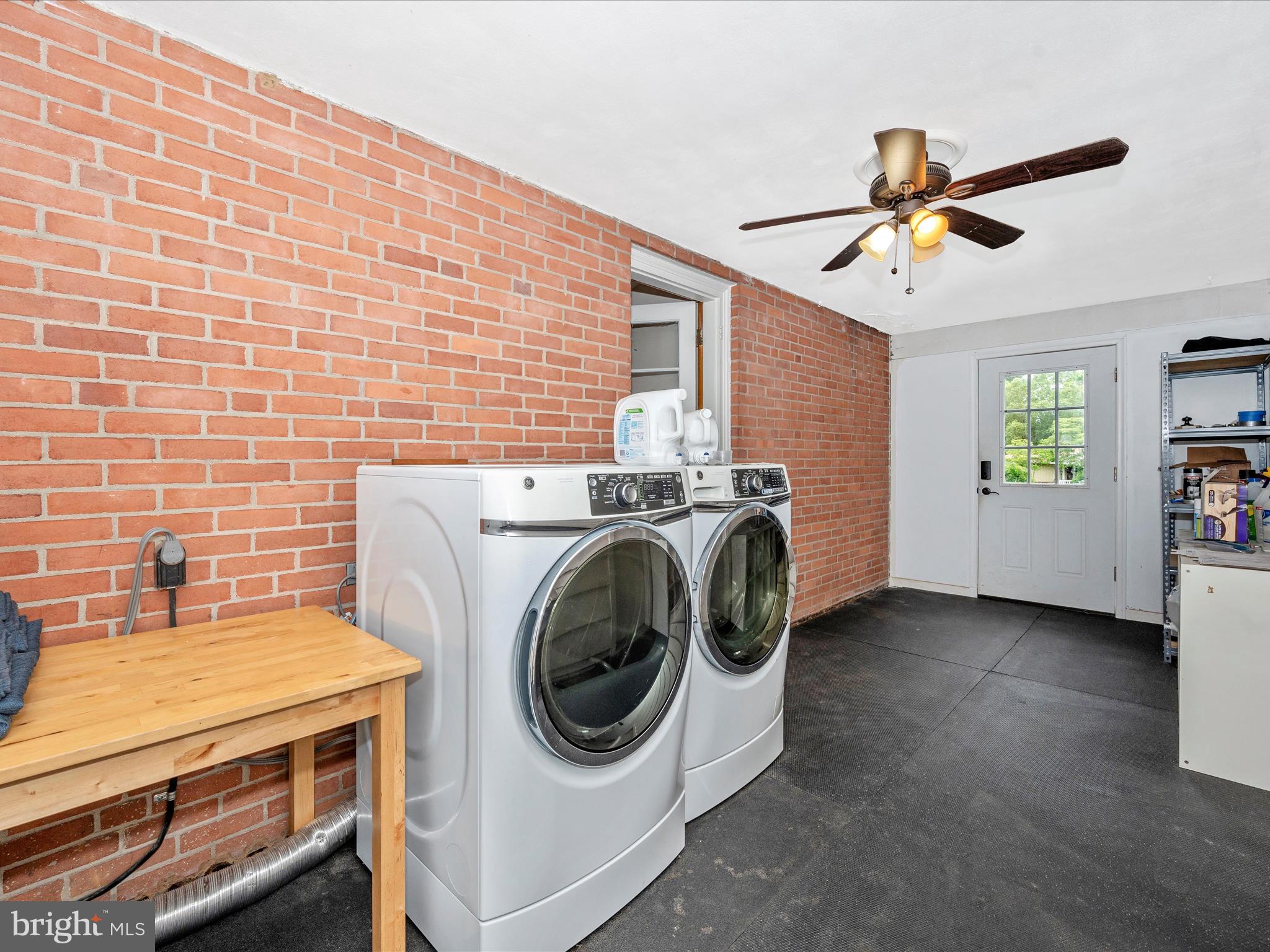 FOUNTAIN HEAD - Residential