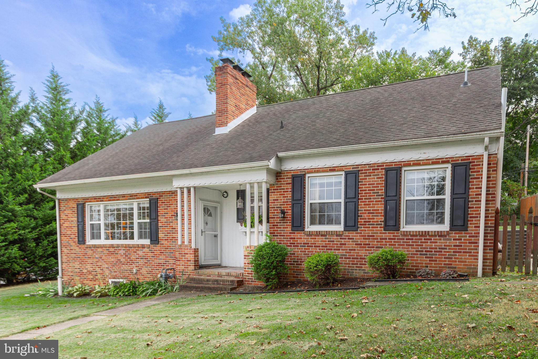 STRATHCONA-HILLCROFT - Residential