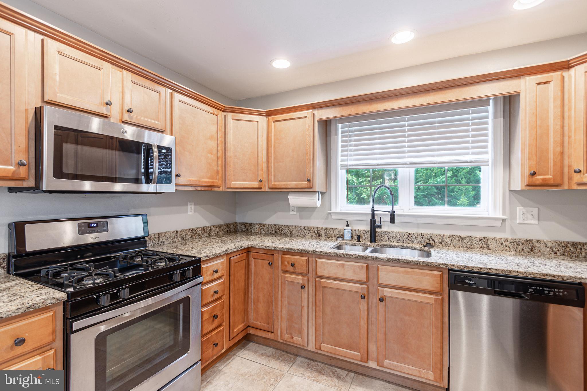 STRATHCONA-HILLCROFT - Residential