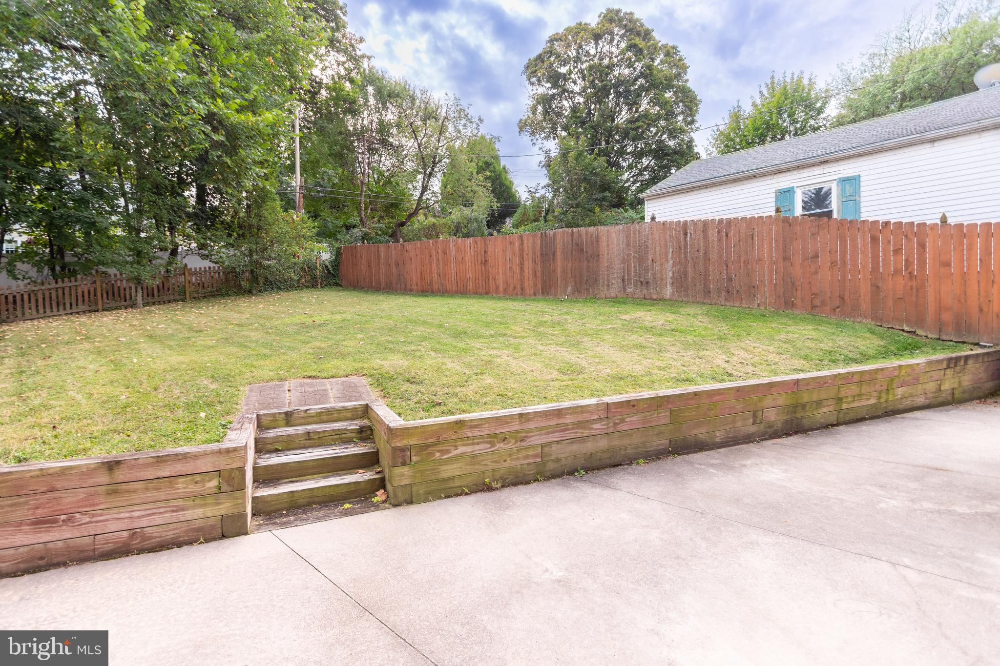 STRATHCONA-HILLCROFT - Residential