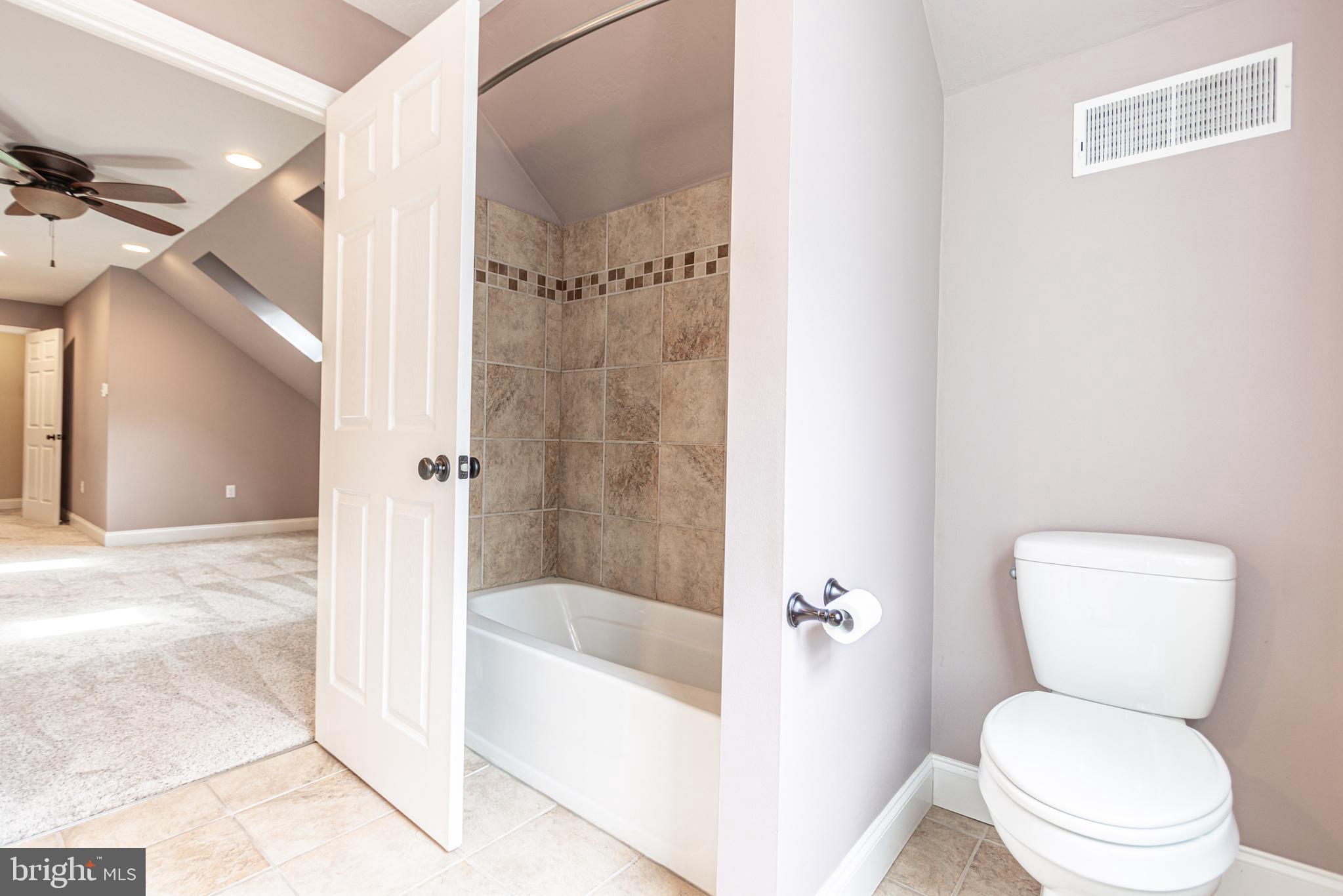 STRATHCONA-HILLCROFT - Residential