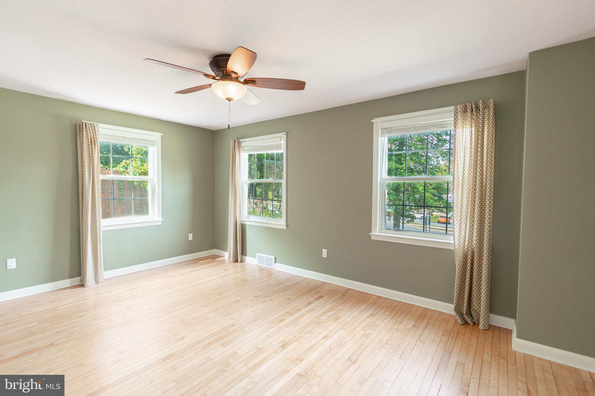 STRATHCONA-HILLCROFT - Residential