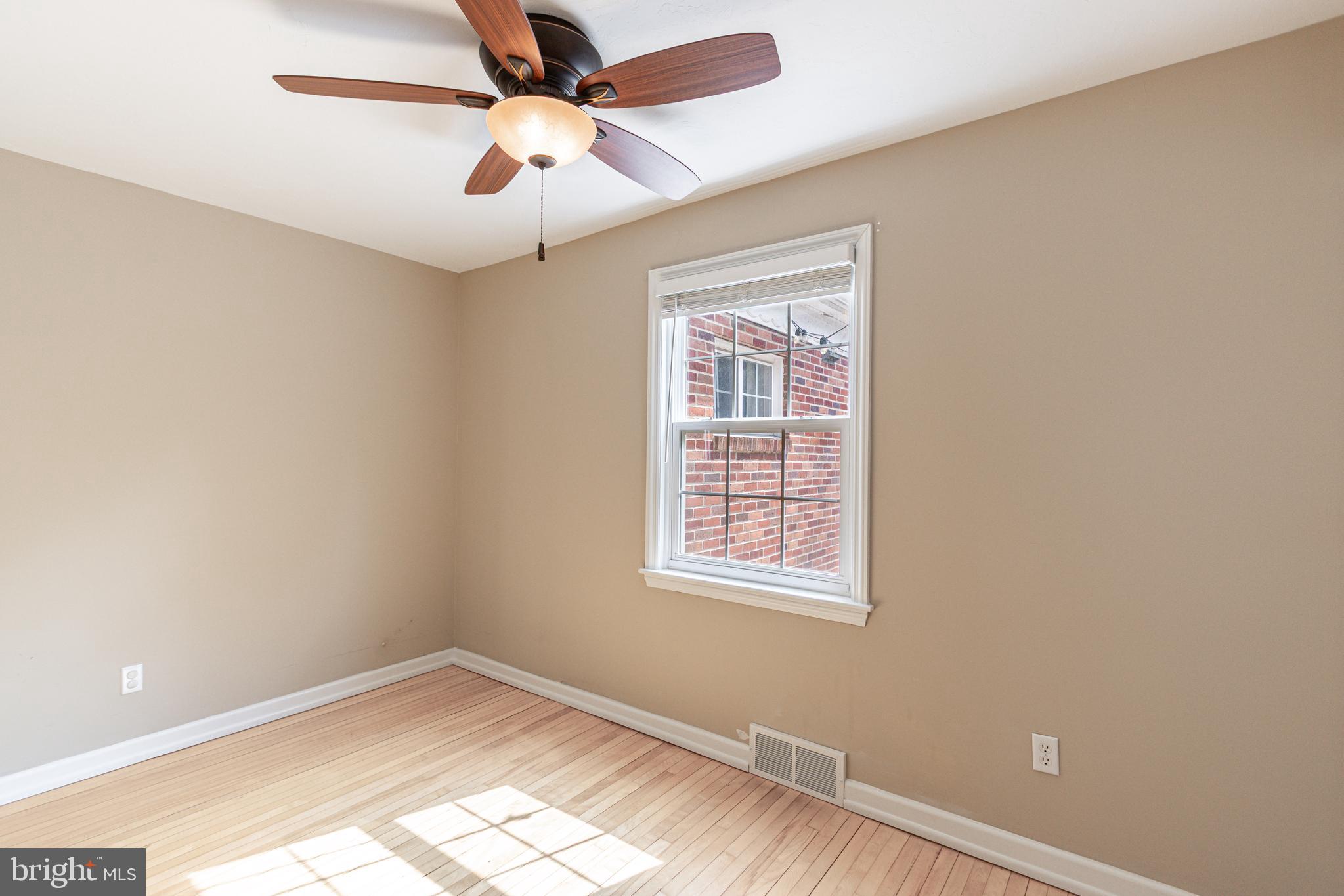 STRATHCONA-HILLCROFT - Residential