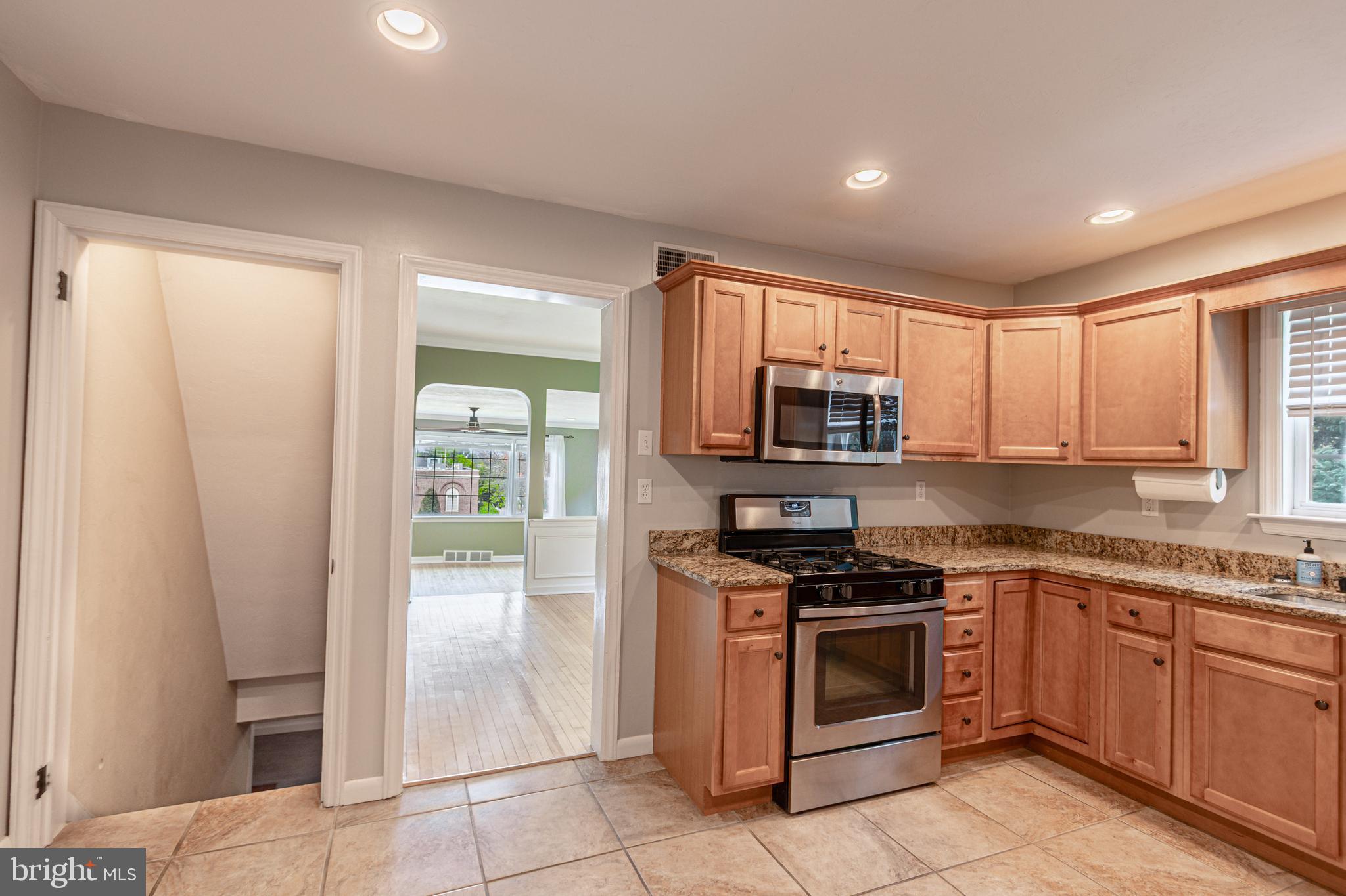 STRATHCONA-HILLCROFT - Residential