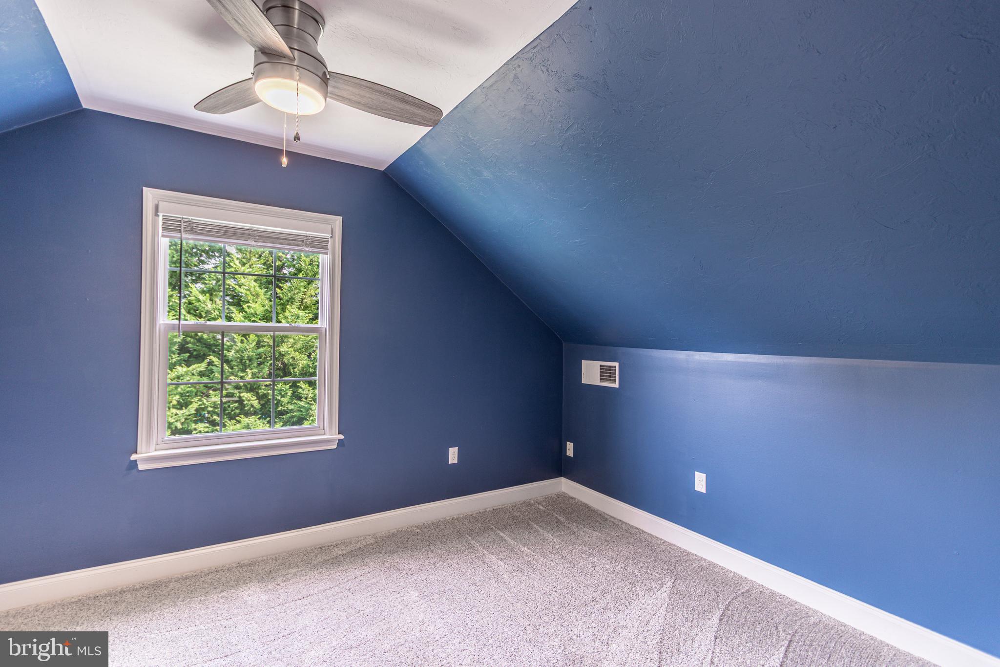 STRATHCONA-HILLCROFT - Residential