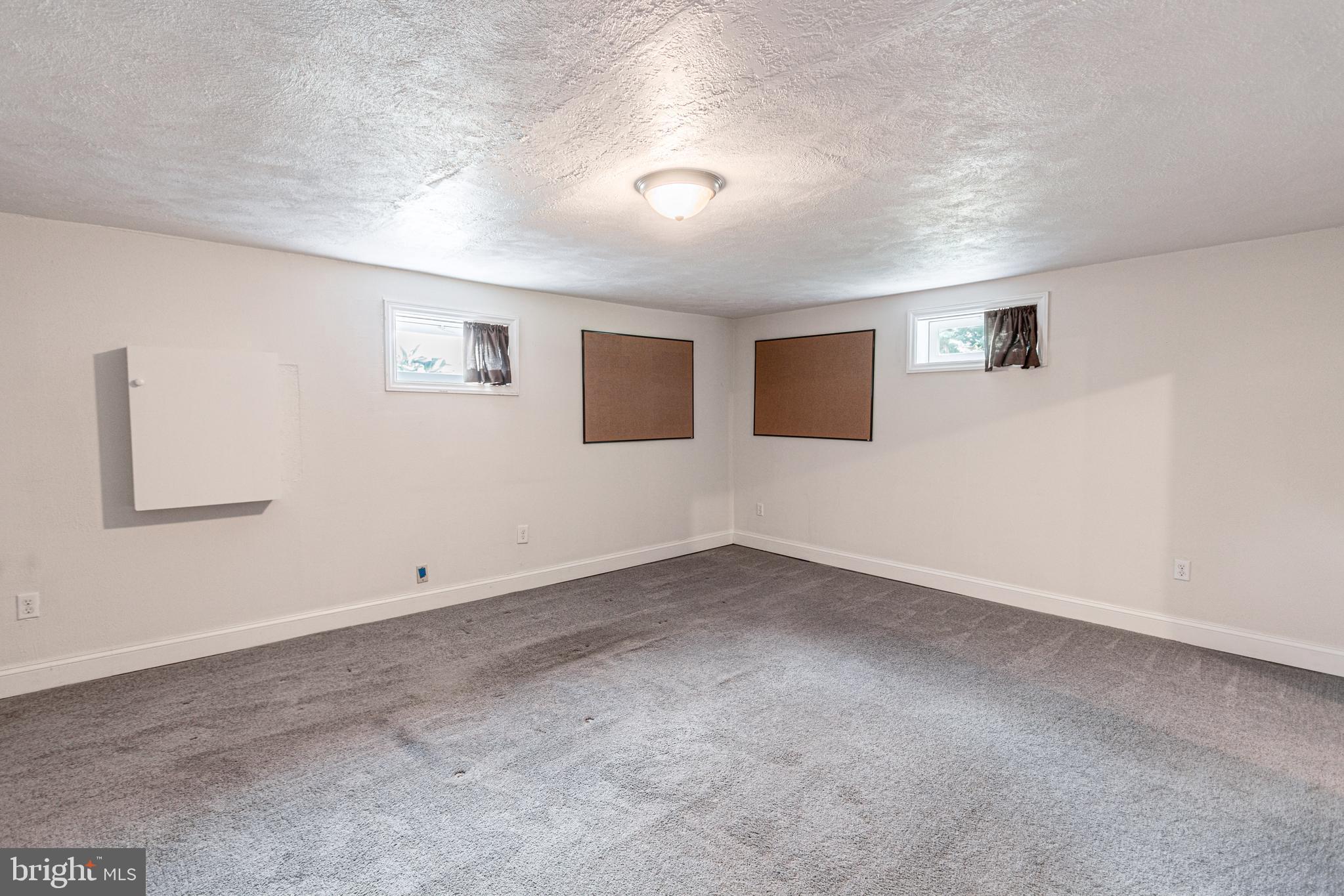 STRATHCONA-HILLCROFT - Residential