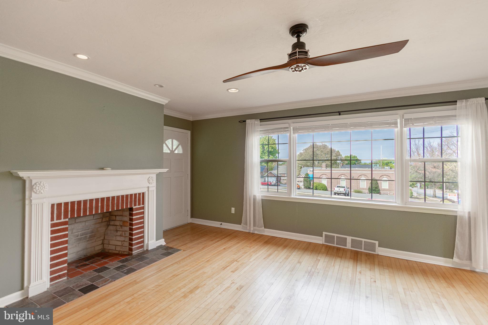 STRATHCONA-HILLCROFT - Residential