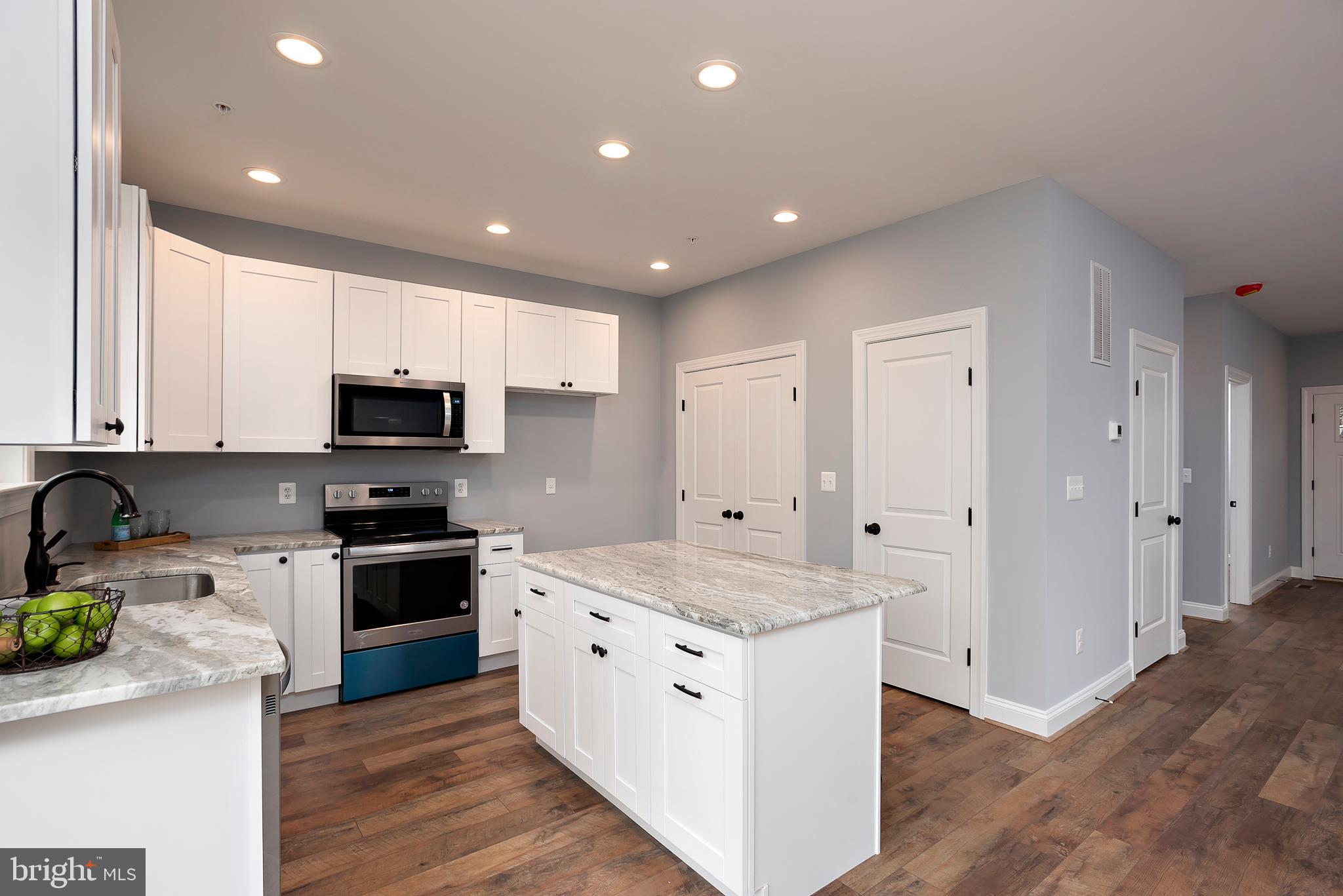 LONDONTOWN - Residential