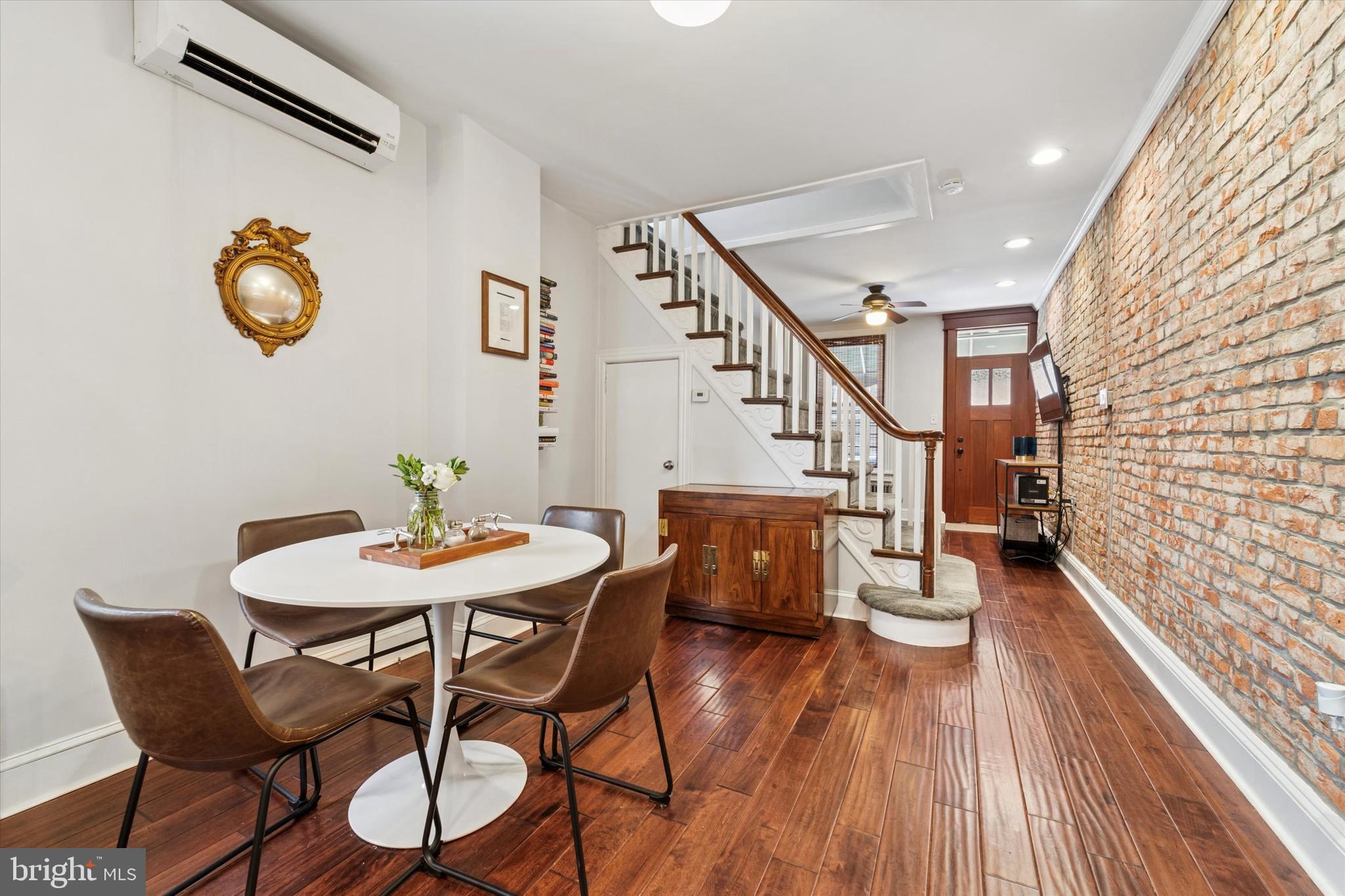 PORT RICHMOND - Residential