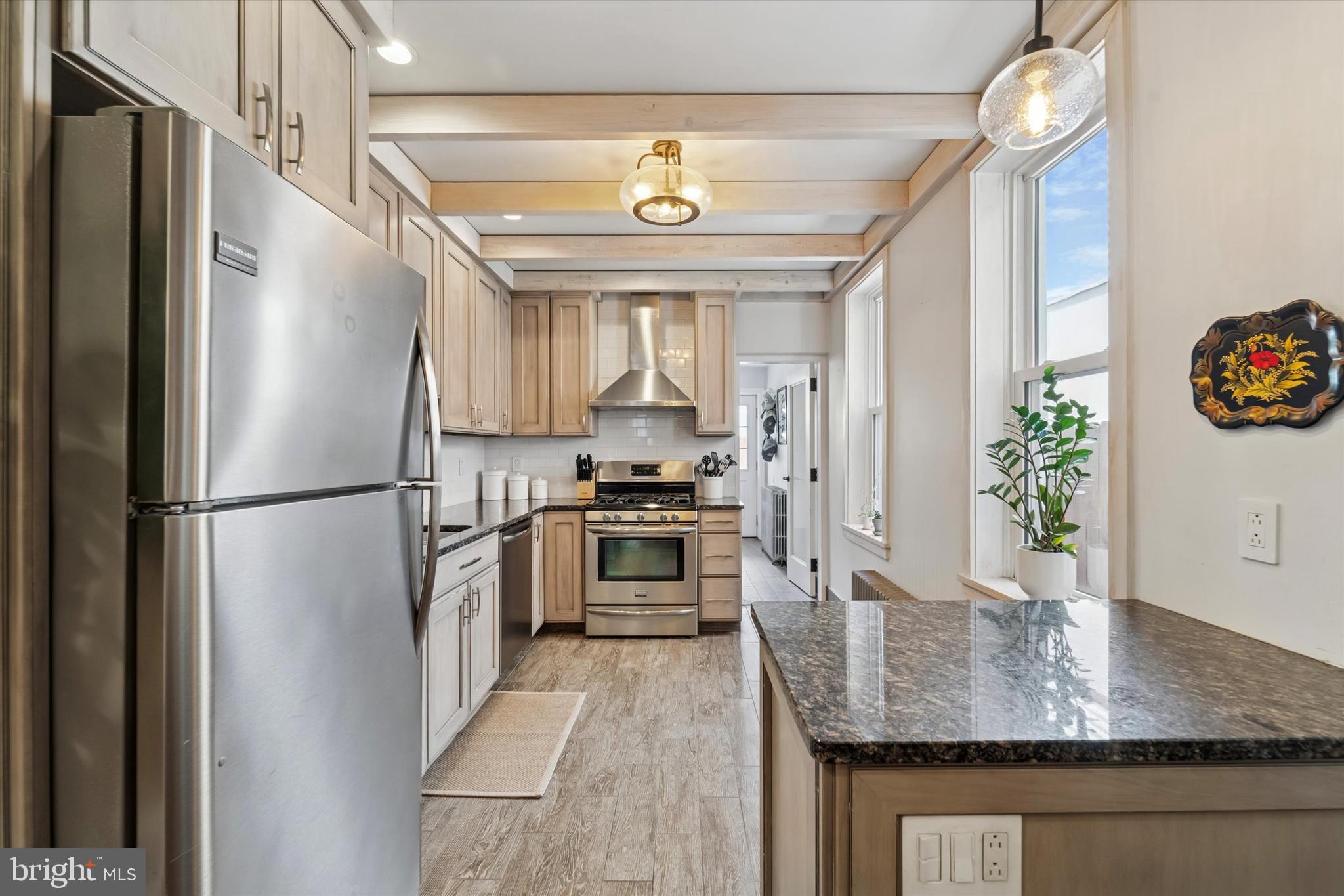 PORT RICHMOND - Residential