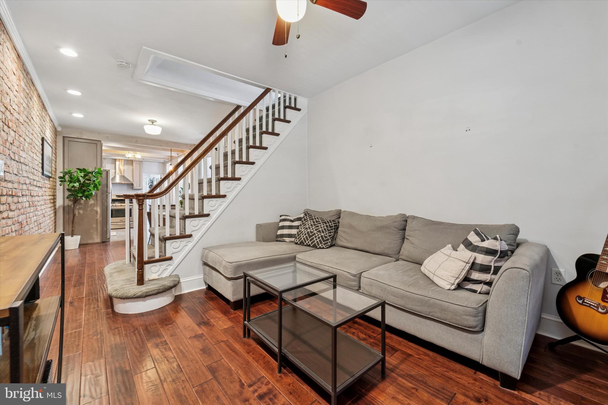 PORT RICHMOND - Residential