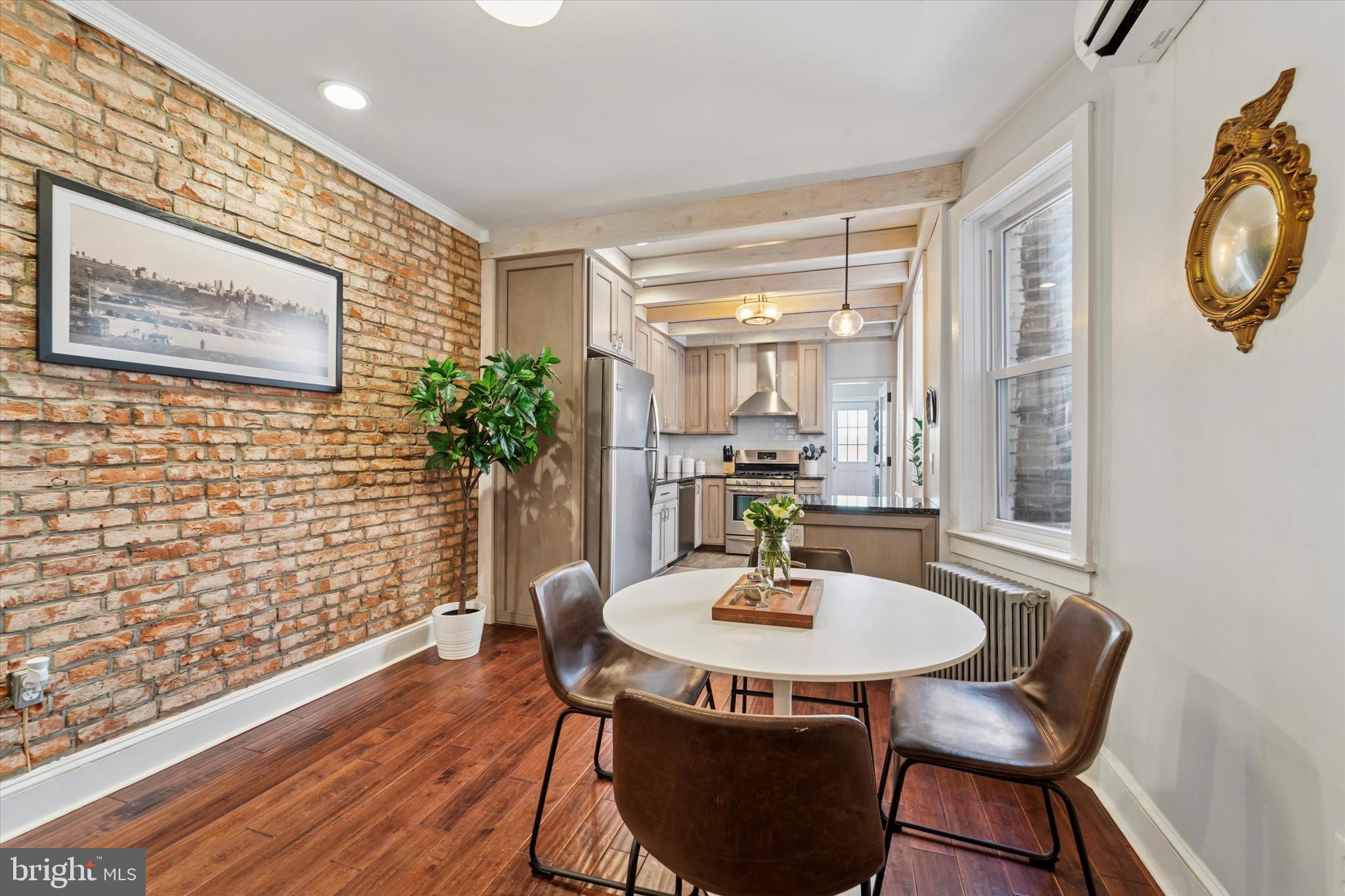 PORT RICHMOND - Residential