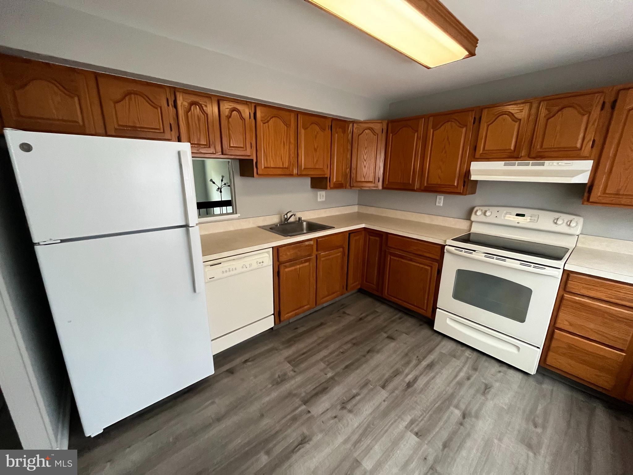 VILLAGE OF OLDE MILL - Residential Lease