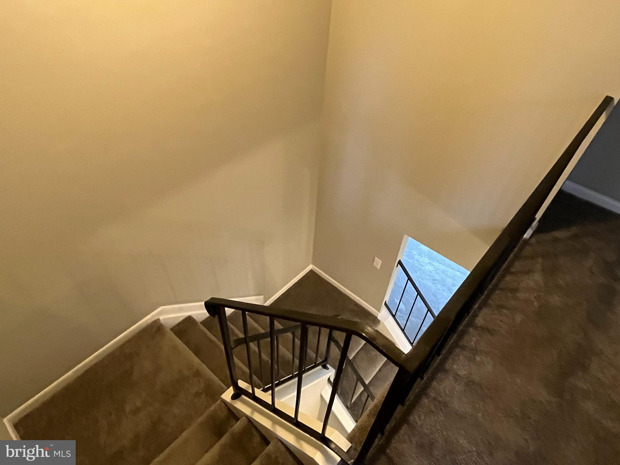 VILLAGE OF OLDE MILL - Residential Lease