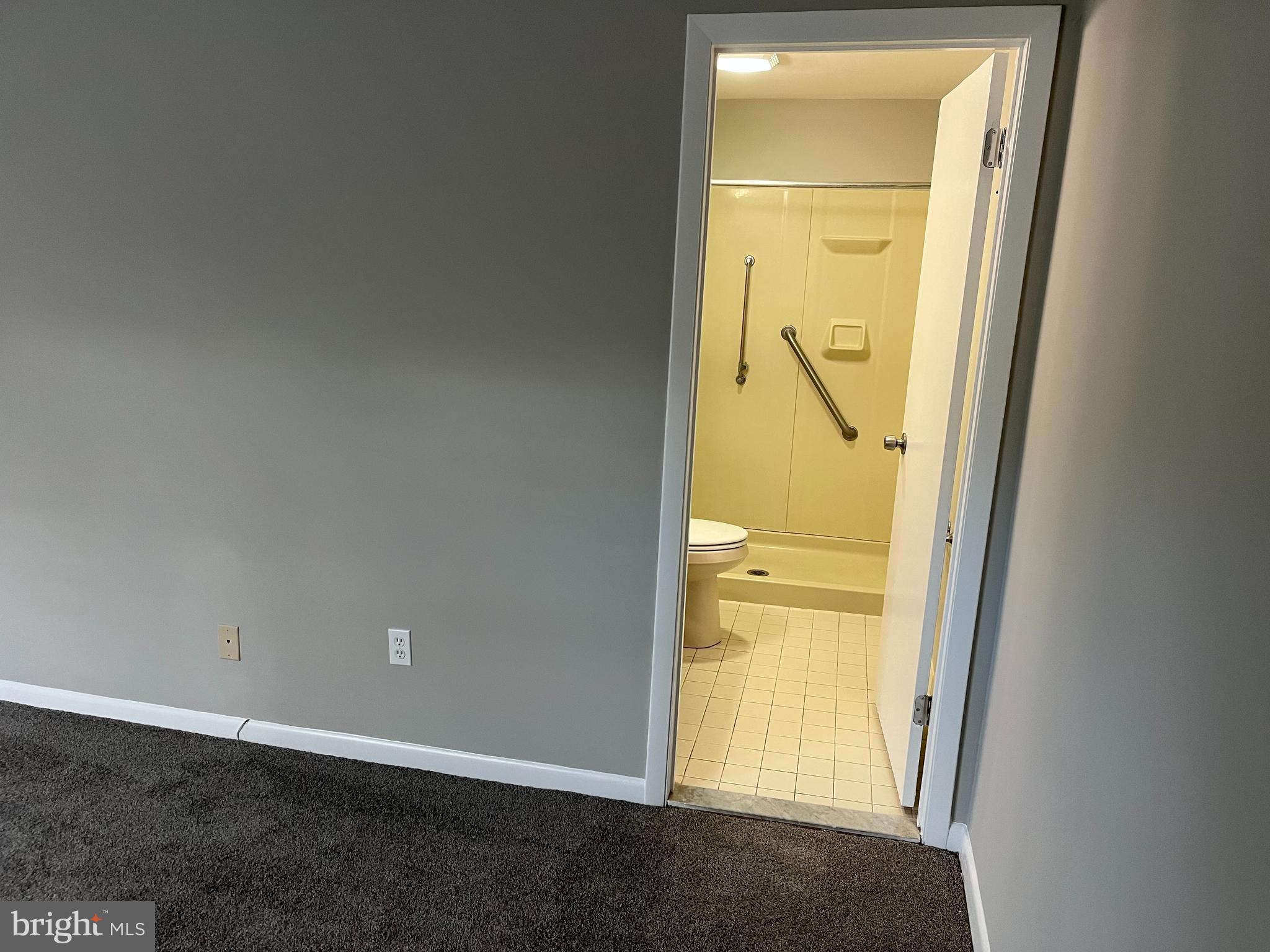 VILLAGE OF OLDE MILL - Residential Lease