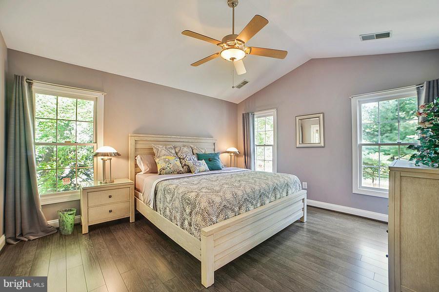 NOTTINGHAM WOODS - Residential