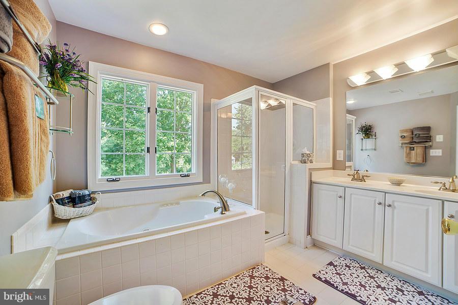 NOTTINGHAM WOODS - Residential