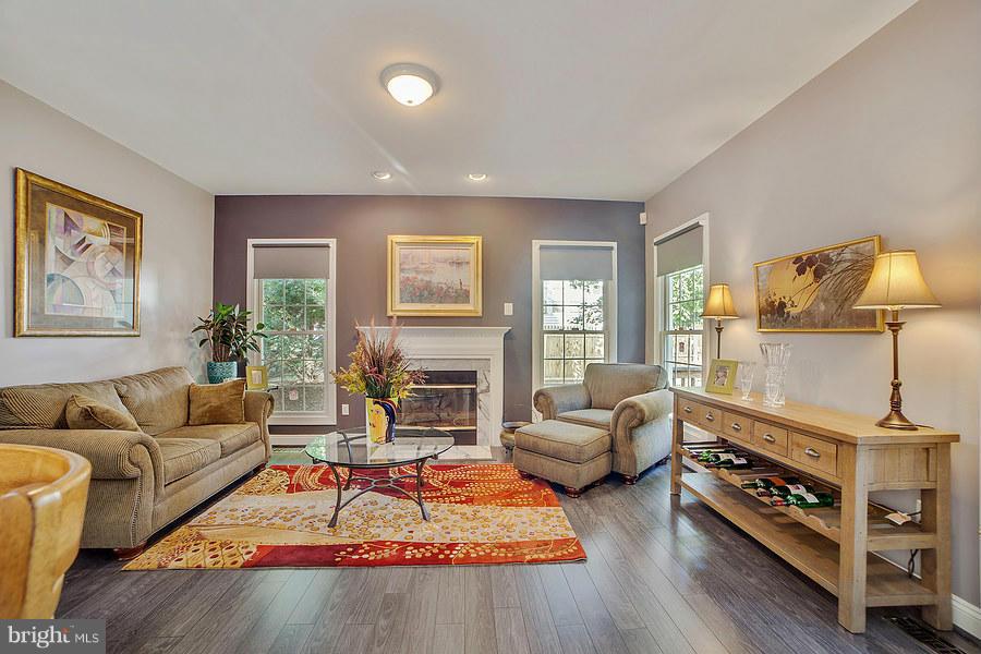 NOTTINGHAM WOODS - Residential