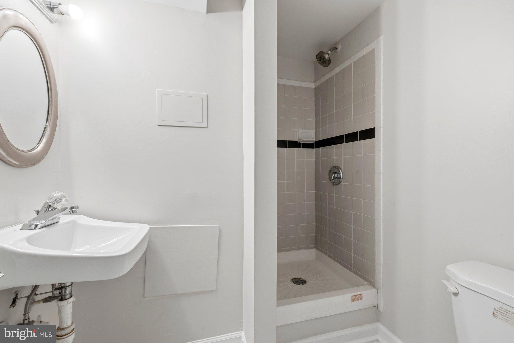 INDIAN CREEK - Residential