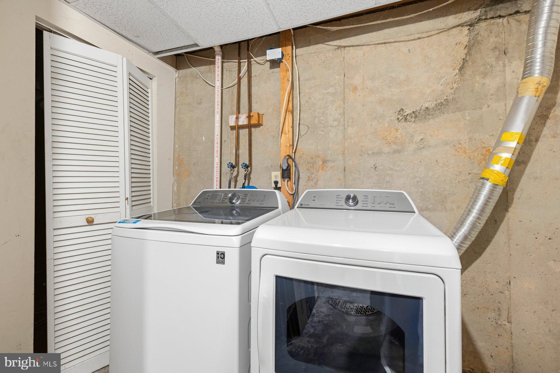 INDIAN CREEK - Residential