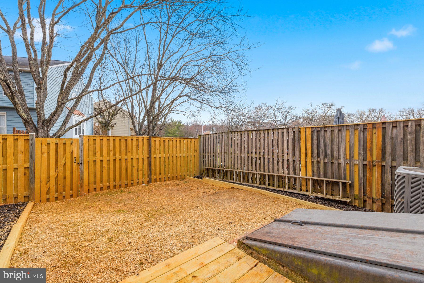 INDIAN CREEK - Residential