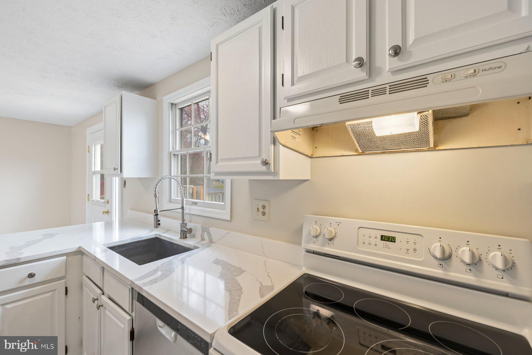 INDIAN CREEK - Residential