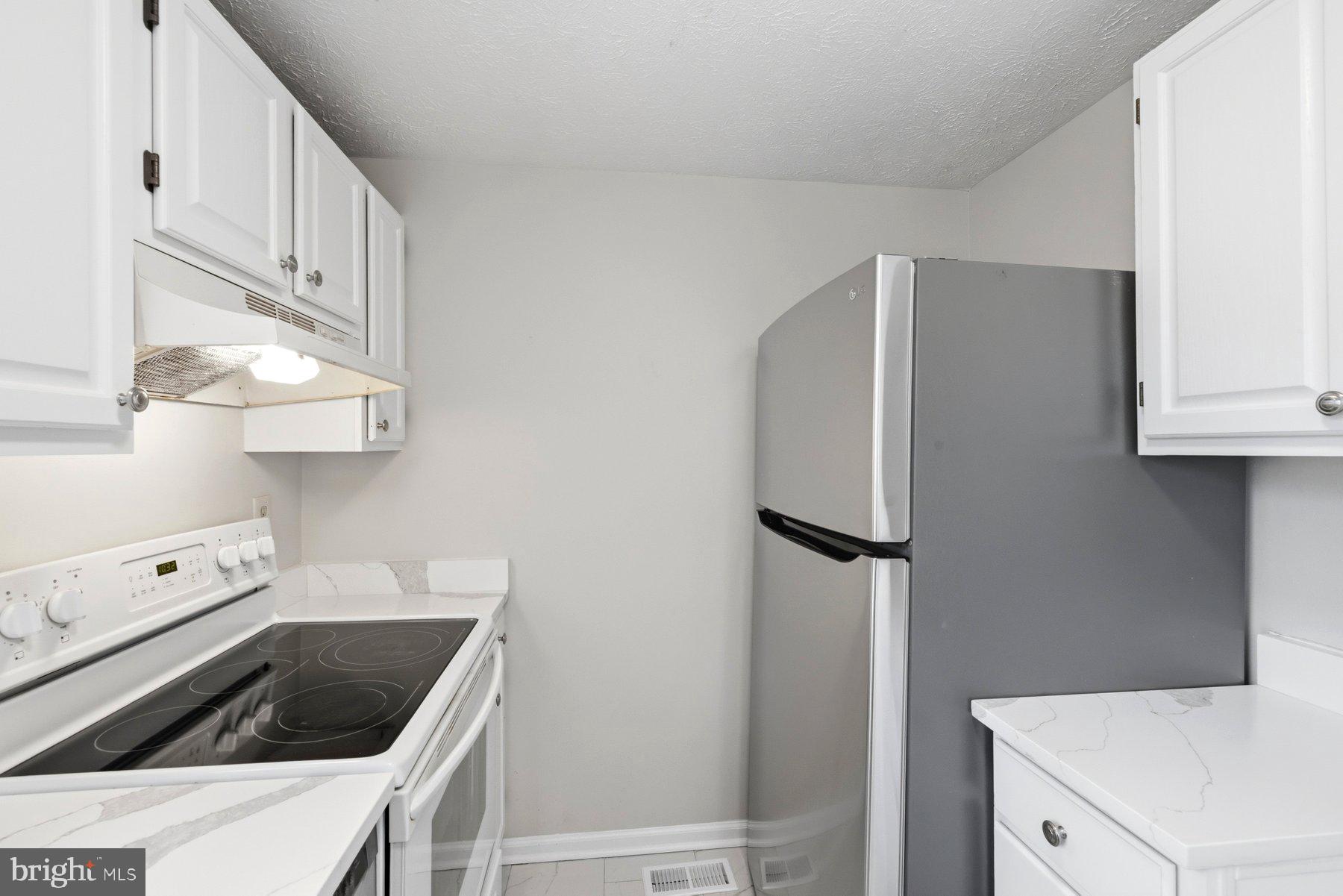 INDIAN CREEK - Residential