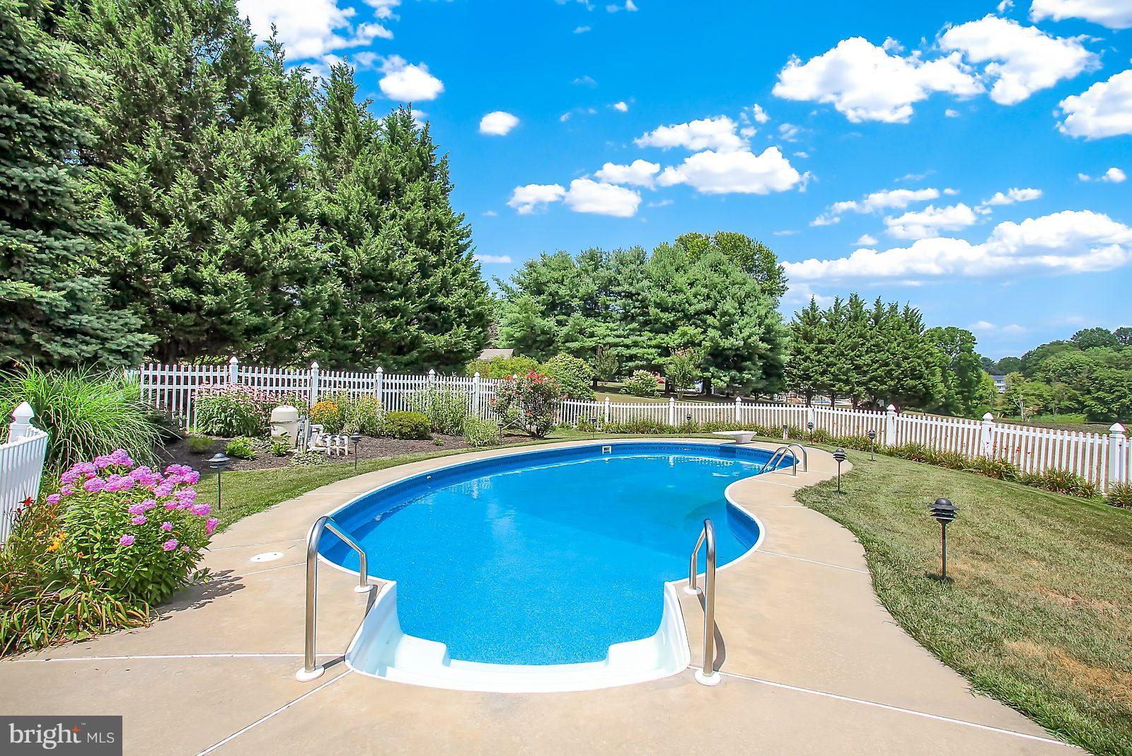 GREENFIELDS - Residential