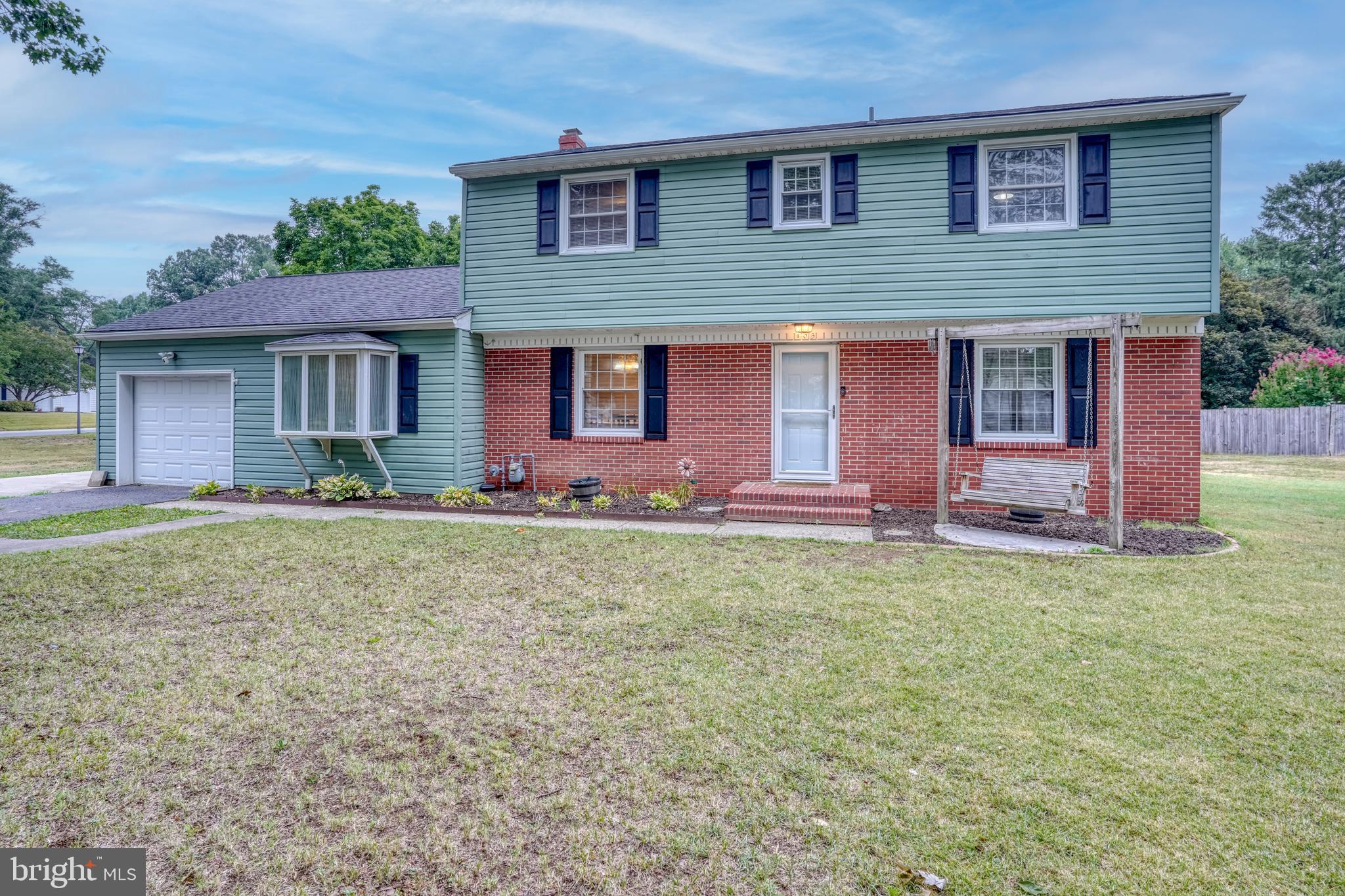 103 S FAIRFIELD DRIVE