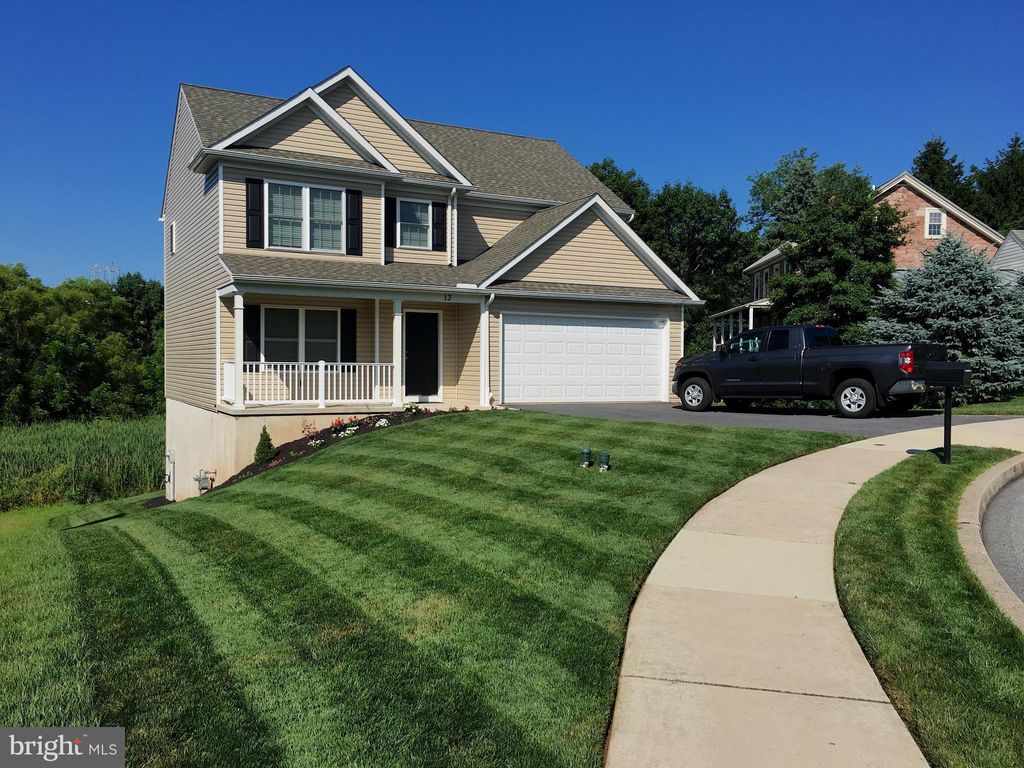 Photo of 13 Red Fox Court, REINHOLDS, PA 17569 (MLS # PALA2061590)