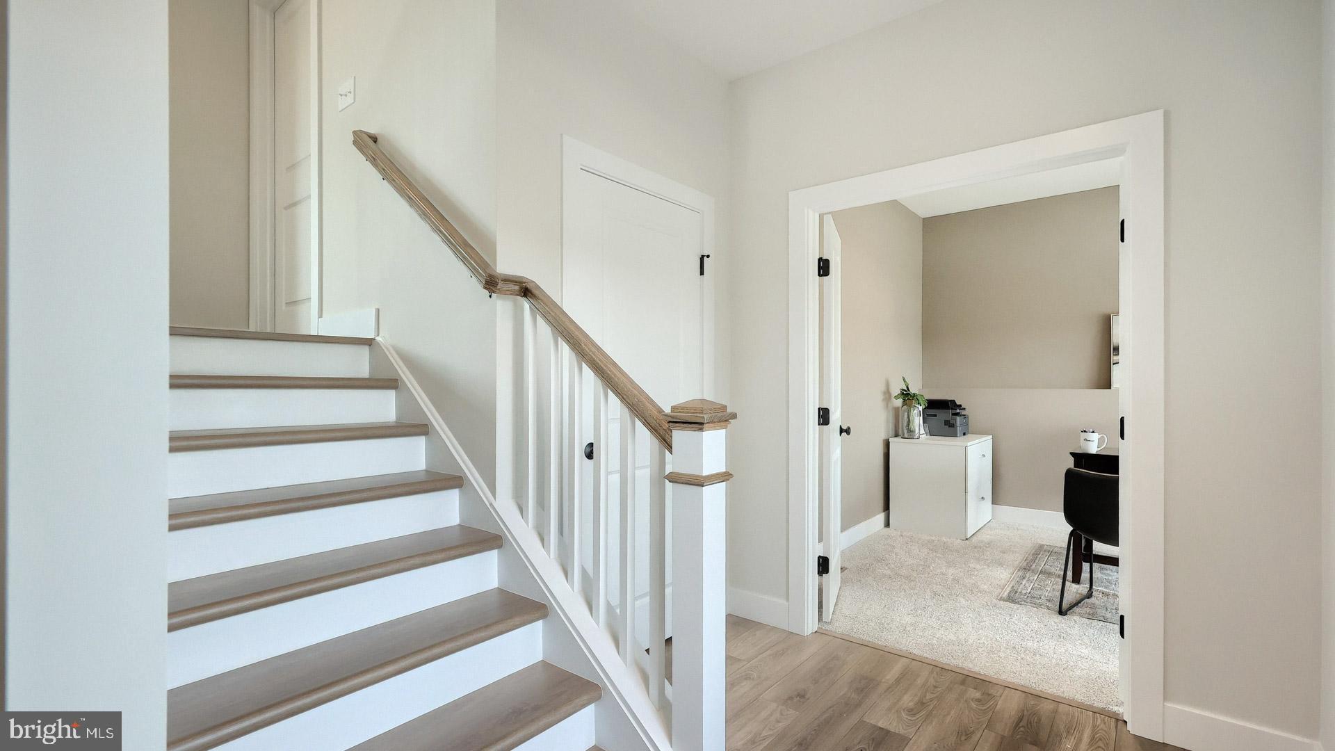 WALTON HILL - Residential