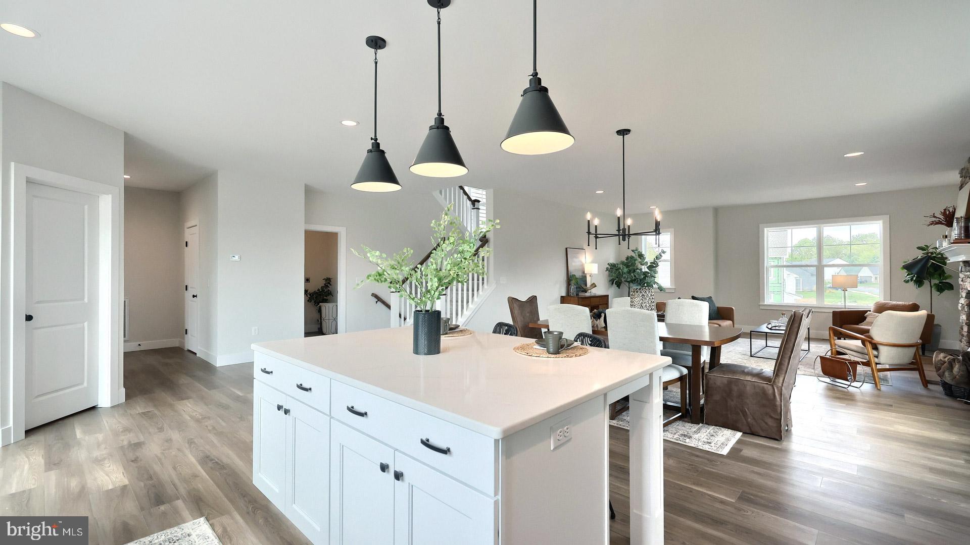 WALTON HILL - Residential