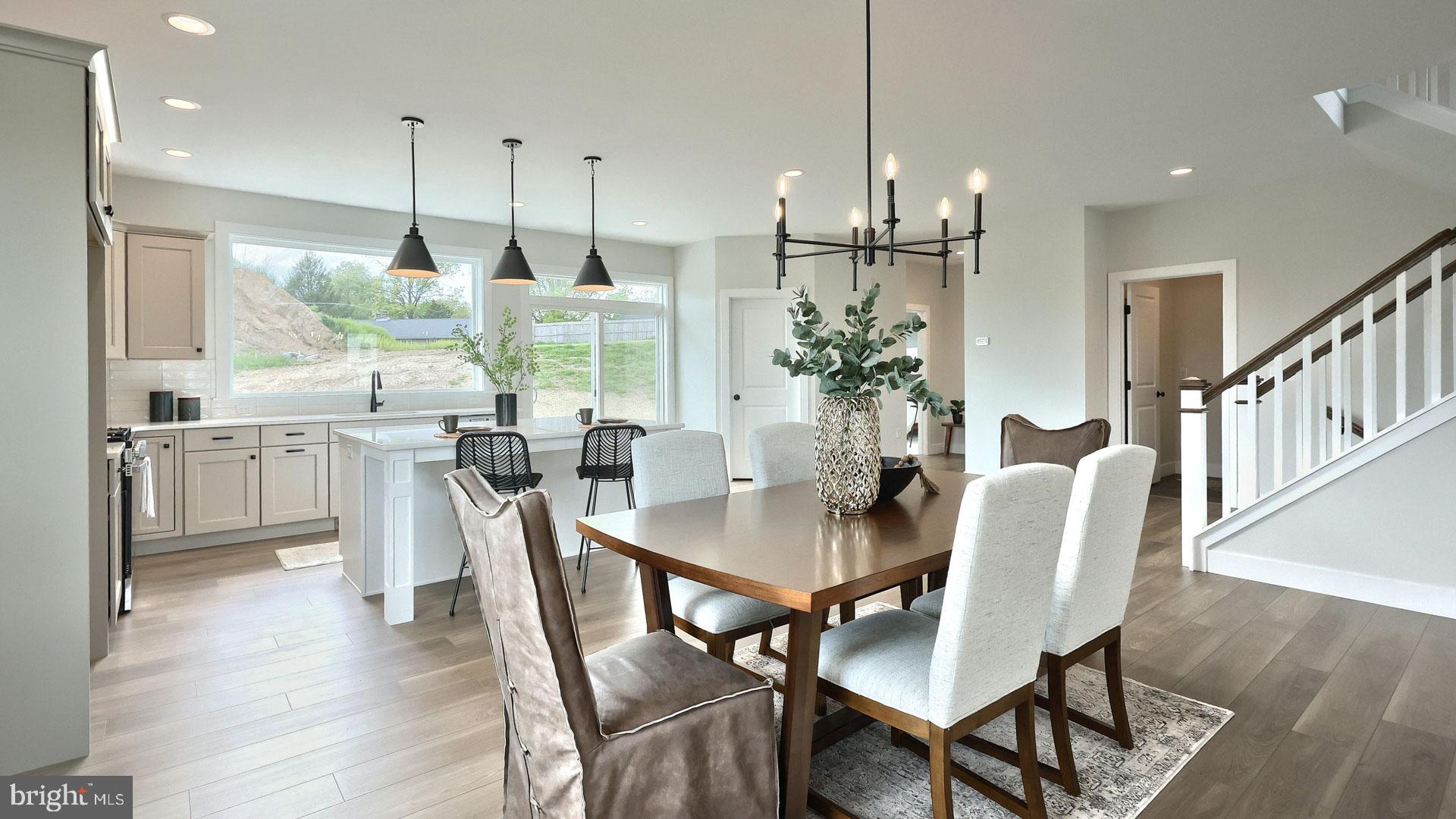 WALTON HILL - Residential