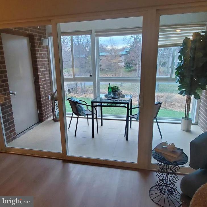 LEISURE WORLD - Residential