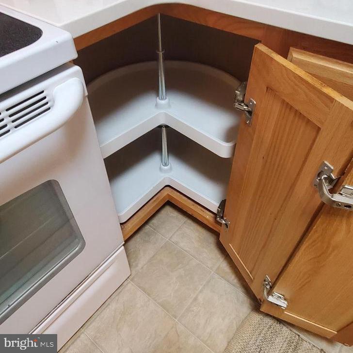 LEISURE WORLD - Residential