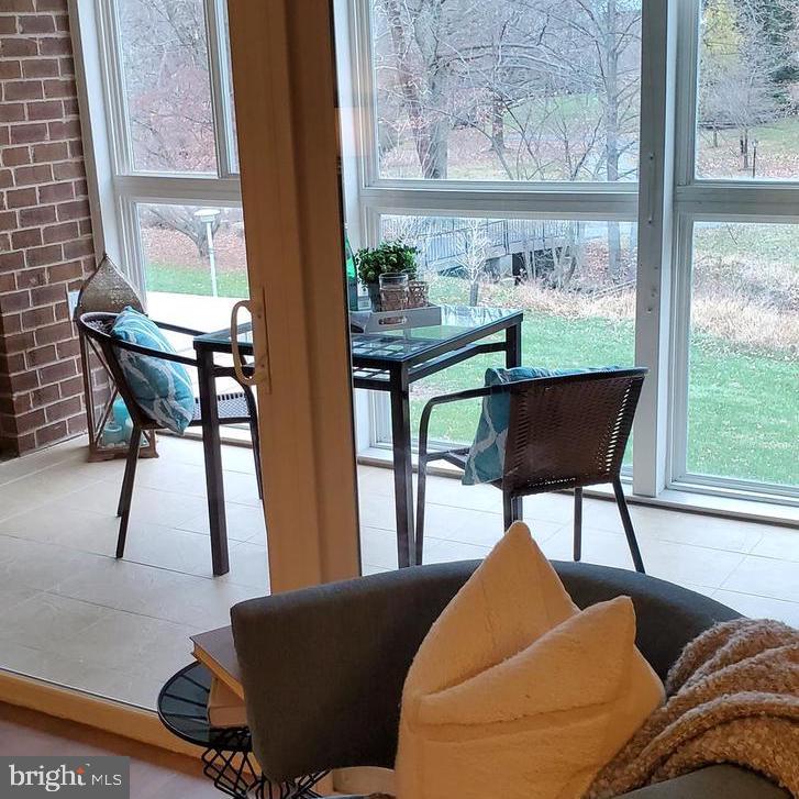 LEISURE WORLD - Residential